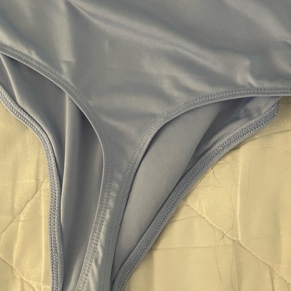 Express bodysuit - Picture 3 of 5